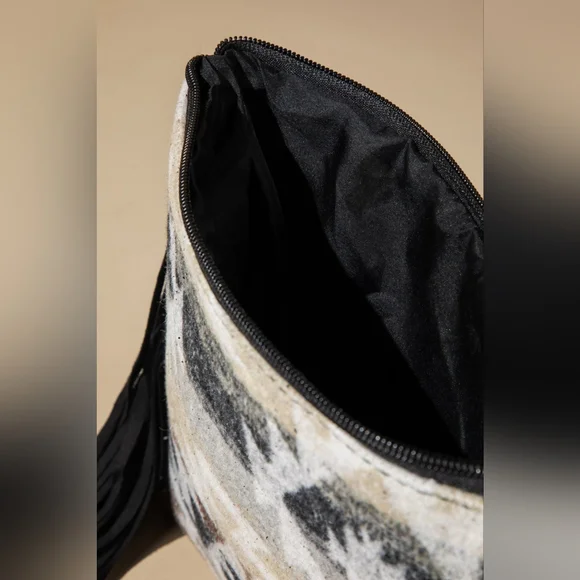 Fringed Crossbody Bag - Ethnic Southwest inspired Design - Clutch Strap Included - Picture 5 of 6